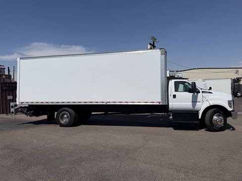 Used 2023 Ford F650 2WD Regular Cab Super Duty image 2