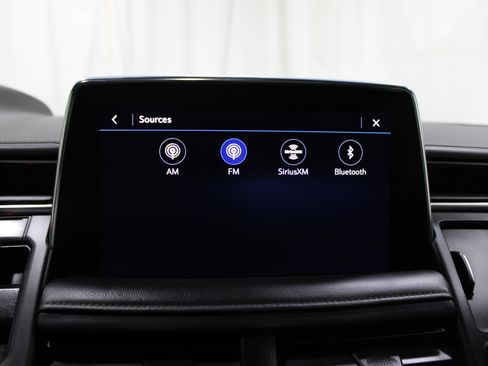 Used 2021 Chevrolet Tahoe High Country w/ Premium Package image 16