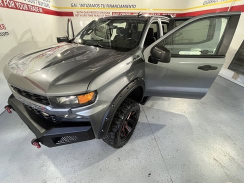 Used 2019 Chevrolet Silverado 1500 Custom w/ Custom Value Package image 12