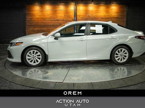 Used 2024 Toyota Camry LE image 1