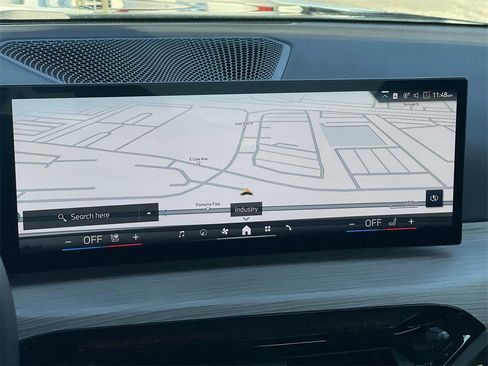 Used 2025 BMW 330i xDrive Sedan image 10