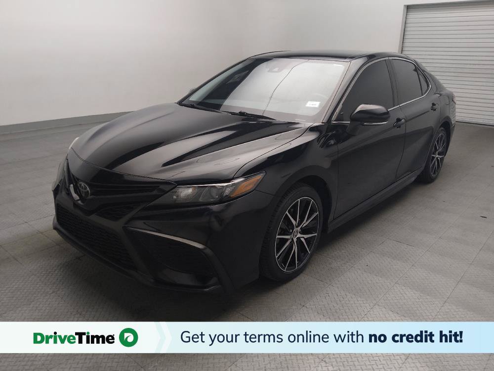 Used 2023 Toyota Camry SE FWD image 1