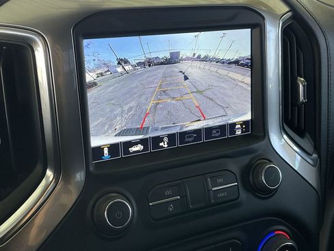 Used 2022 Chevrolet Silverado 2500 LTZ w/ LTZ Plus Package image 14