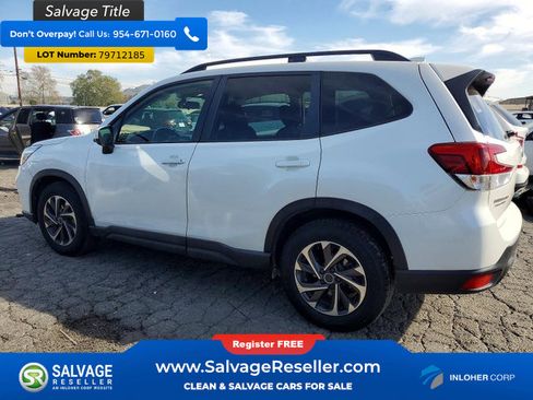 Used 2019 Subaru Forester Premium image 2