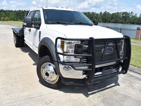 Used 2019 Ford F450 XL w/ Power Equipment Group AWD/4WD image 2