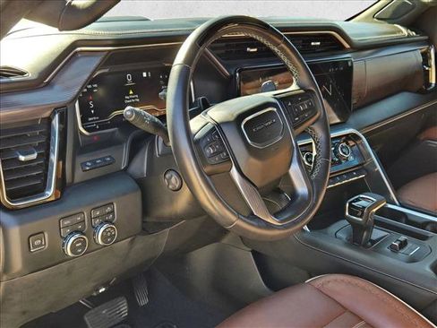 Used 2023 GMC Sierra 1500 Denali Ultimate image 9