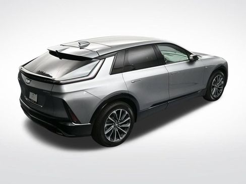 Certified 2026 Cadillac Lyriq Sport AWD/4WD image 20