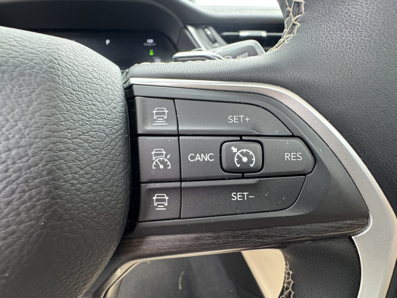 Used 2024 Jeep Grand Cherokee Limited 4xe AWD/4WD image 35