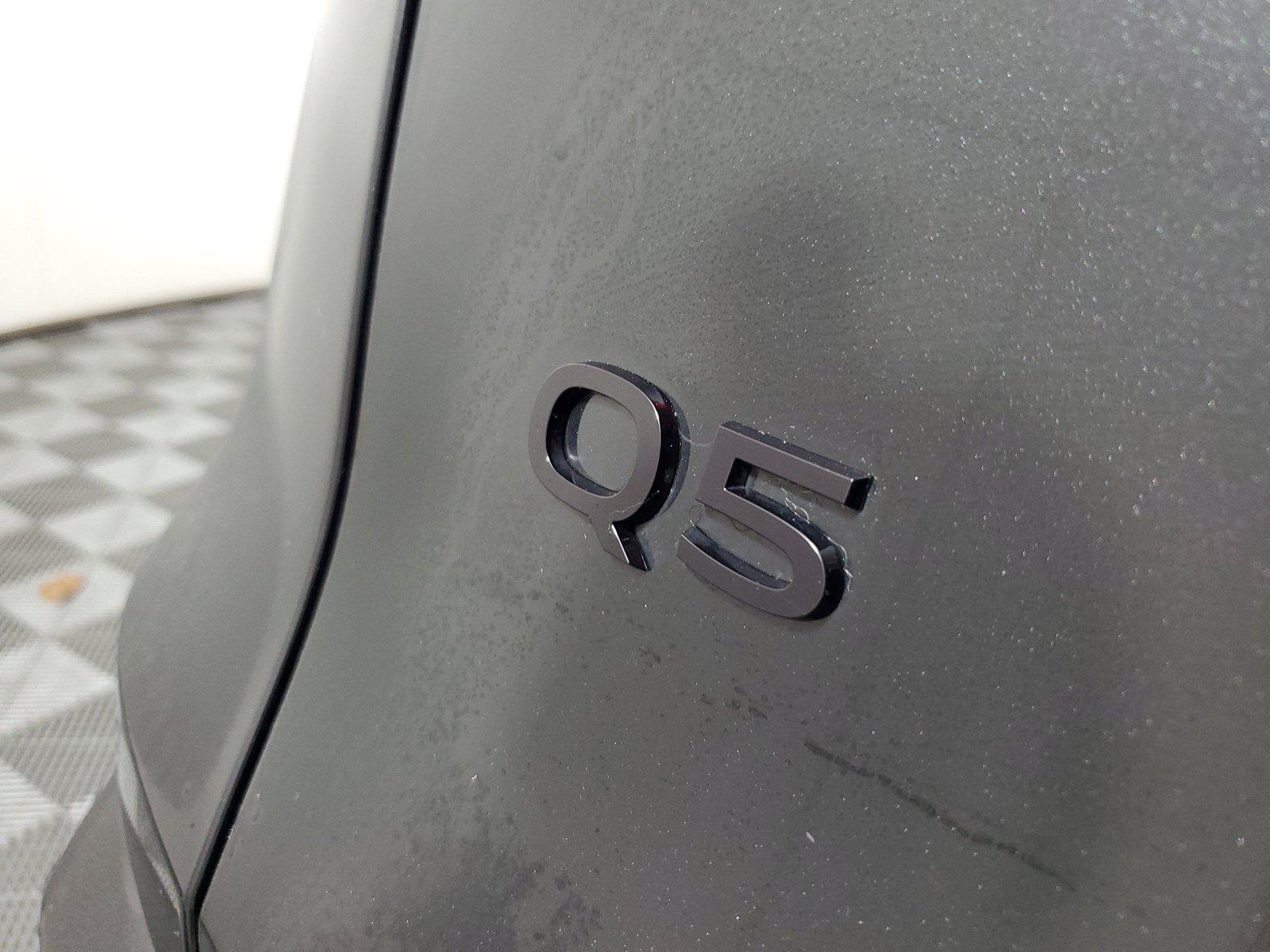 Certified 2025 Audi Q5 Premium AWD/4WD image 8