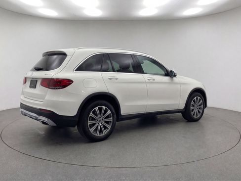 Used 2024 Mercedes-Benz GLC 300 4MATIC image 9