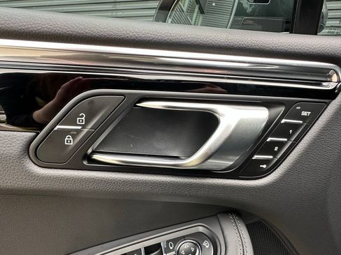 Certified 2026 Porsche Macan S AWD/4WD image 16