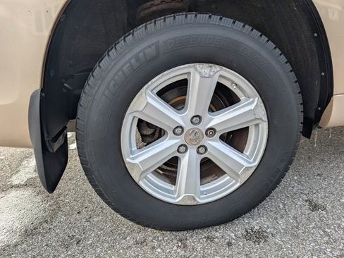 Used 2010 Toyota Highlander 4WD image 26