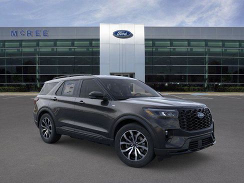 New 2026 Ford Explorer ST-Line w/ Premium Package image 7