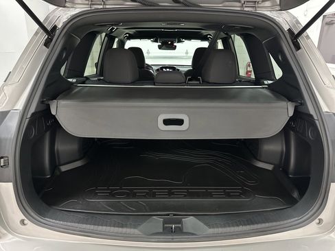 Used 2025 Subaru Forester Premium image 35
