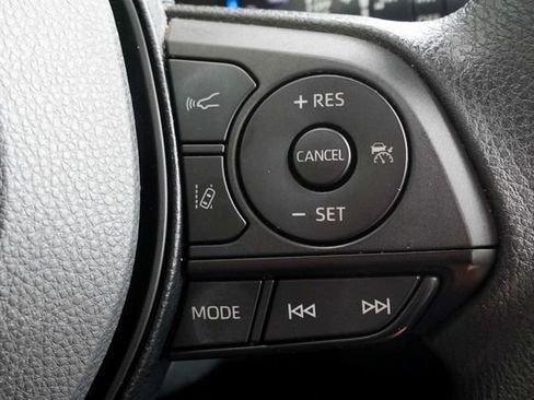 Used 2022 Toyota RAV4 XLE image 14