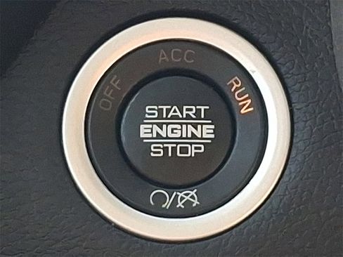 Used 2024 RAM 2500 Laramie image 22