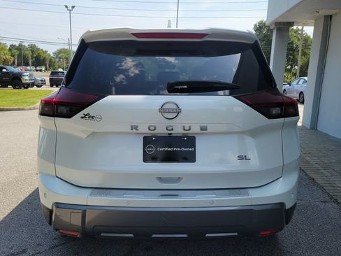 Certified 2024 Nissan Rogue SL w/ SL Premium Package FWD image 4