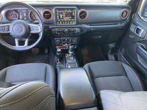 Used 2022 Jeep Gladiator Mojave w/ Cold Weather Group AWD/4WD image 16