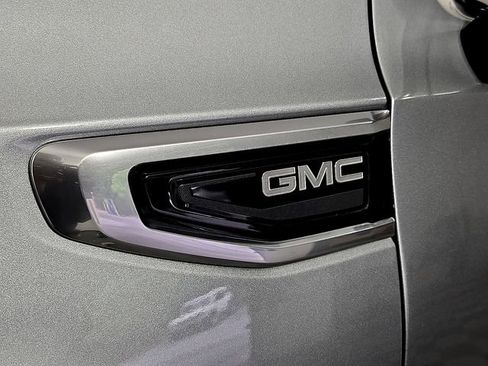 Used 2023 GMC Yukon XL Denali w/ Advanced Technology Package AWD/4WD image 30
