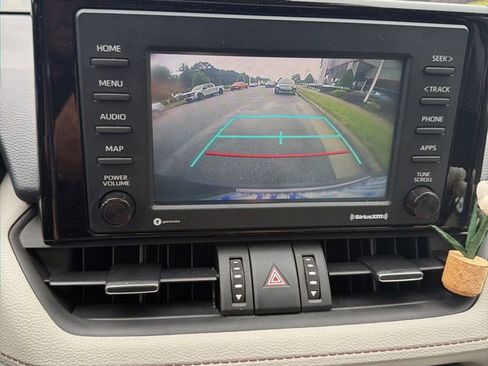 Used 2022 Toyota RAV4 XLE Premium FWD image 22