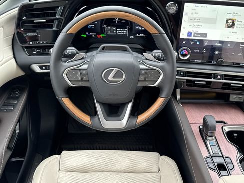 Certified 2026 Lexus RX 450h AWD w/ Convenience Package image 15
