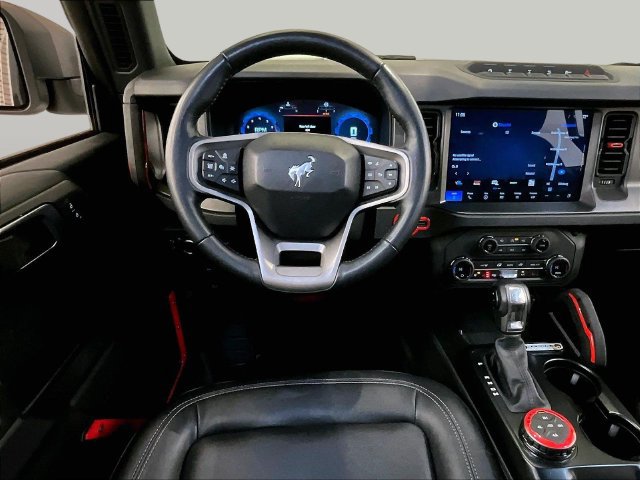 Used 2025 Ford Bronco Badlands AWD/4WD image 5