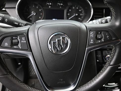 Used 2022 Buick Encore Preferred w/ Safety Package image 17