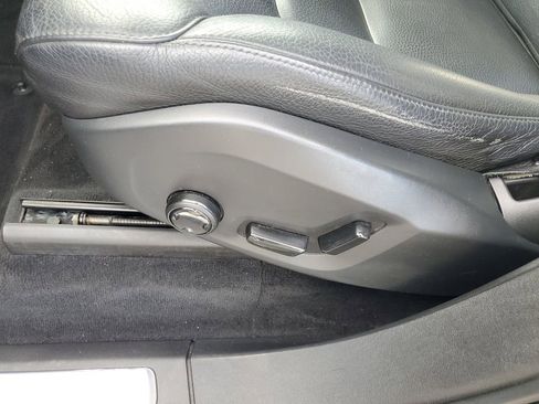 Used 2018 Volvo XC90 T6 Momentum w/ Convenience Package image 25