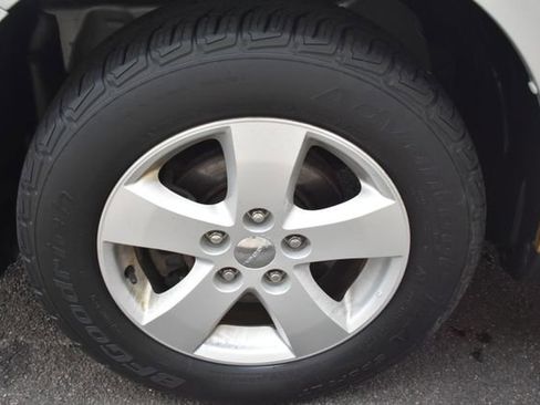 Used 2012 Dodge Journey SXT image 40