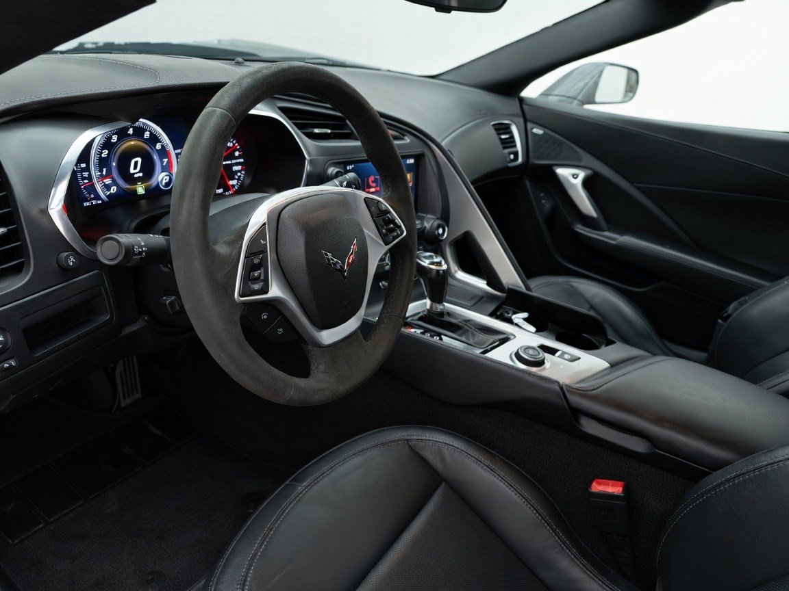 Used 2015 Chevrolet Corvette Stingray Coupe RWD image 7