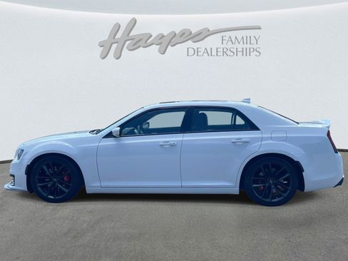Used 2023 Chrysler 300 C RWD image 5