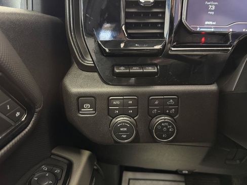 Used 2024 Chevrolet Silverado 2500 ZR2 w/ Technology Package AWD/4WD image 19