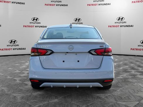 Used 2024 Nissan Versa SR FWD image 4