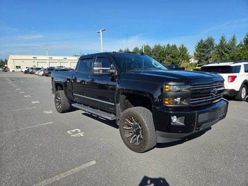 Used 2015 Chevrolet Silverado 2500 High Country w/ Duramax Plus Package AWD/4WD image 20