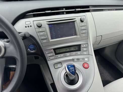 Used 2013 Toyota Prius Two FWD image 27