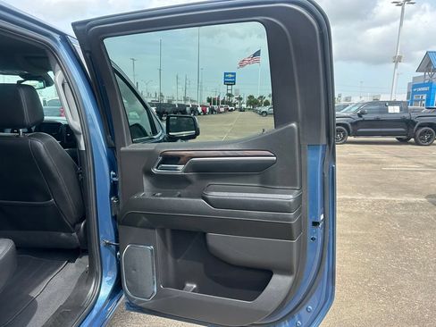 Used 2024 GMC Sierra 1500 SLT RWD image 14
