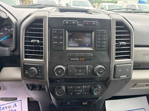 Used 2017 Ford F250 XL w/ Power Equipment Group AWD/4WD image 16