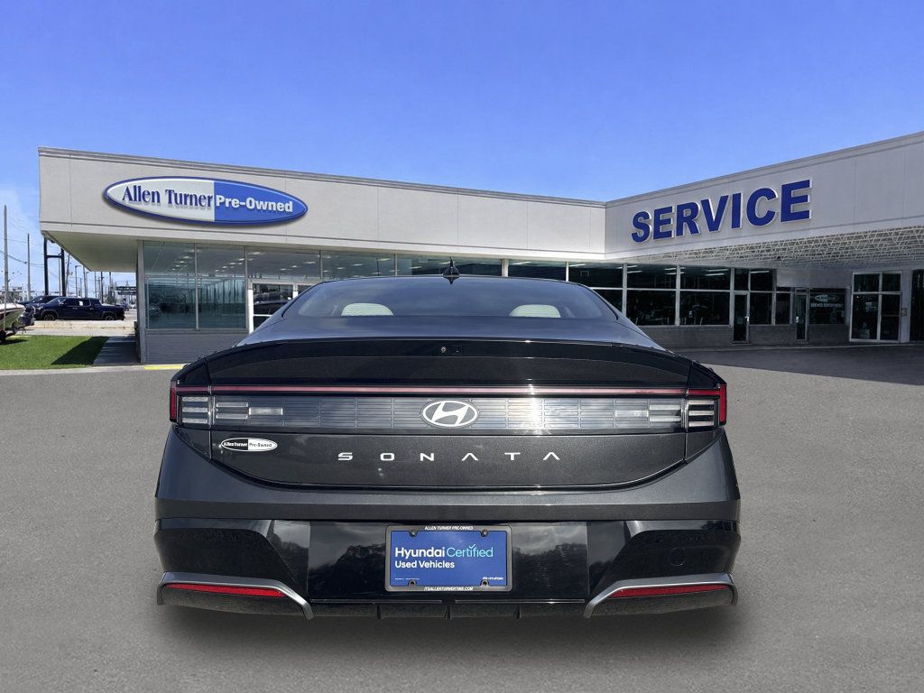 Certified 2025 Hyundai Sonata SEL FWD image 7