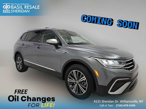Used 2024 Volkswagen Tiguan Wolfsburg Edition FWD image 1