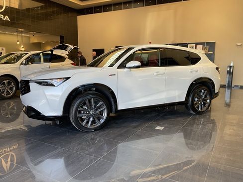 Certified 2025 Acura ADX A-Spec image 3