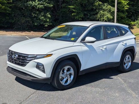 Used 2024 Hyundai Tucson SE FWD image 3