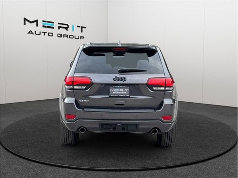 Used 2015 Jeep Grand Cherokee Altitude RWD image 8