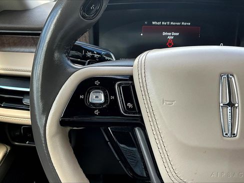 Used 2023 Lincoln Aviator Reserve w/ Equipment Group 201A image 20