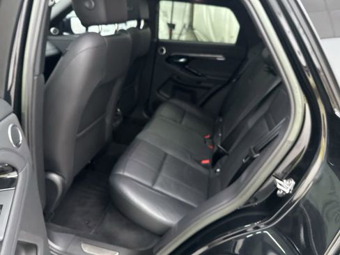 Used 2023 Land Rover Range Rover Evoque R-Dynamic SE image 24