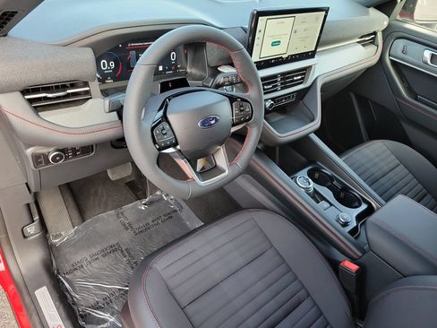 New 2026 Ford Explorer ST-Line w/ ST-Line Street Pack RWD image 14