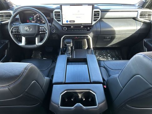 Used 2022 Toyota Tundra Platinum image 11