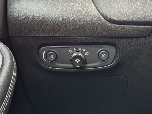 Used 2022 Buick Encore GX Preferred w/ Cold Weather Comfort Package FWD image 24