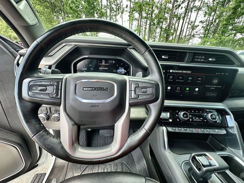 Used 2024 GMC Sierra 1500 Denali w/ Denali Reserve Package AWD/4WD image 11