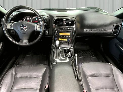 Used 2010 Chevrolet Corvette Convertible w/ Preferred Equipment Group RWD image 7