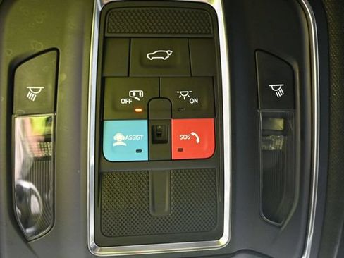 Used 2025 Jeep Grand Cherokee Altitude AWD/4WD image 23